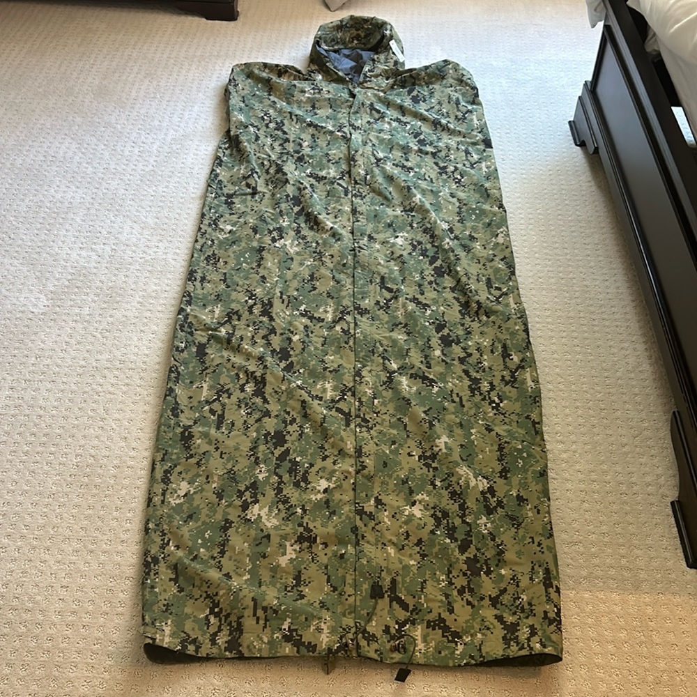 NWT Outdoor Research Wall Creeper camo Bivy. Rare!